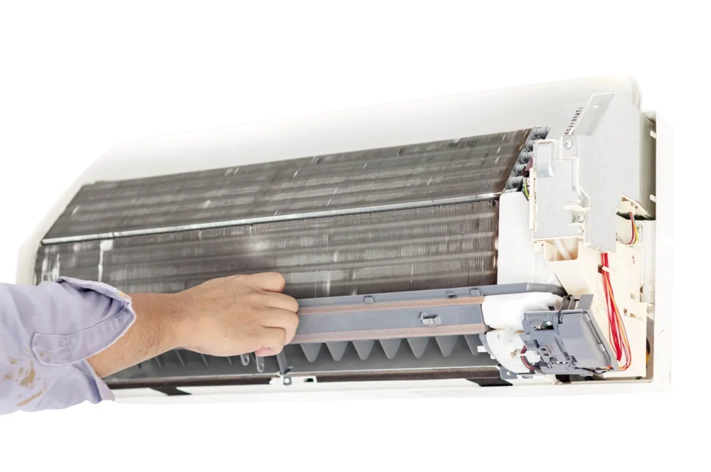 man repairing ac coral springs