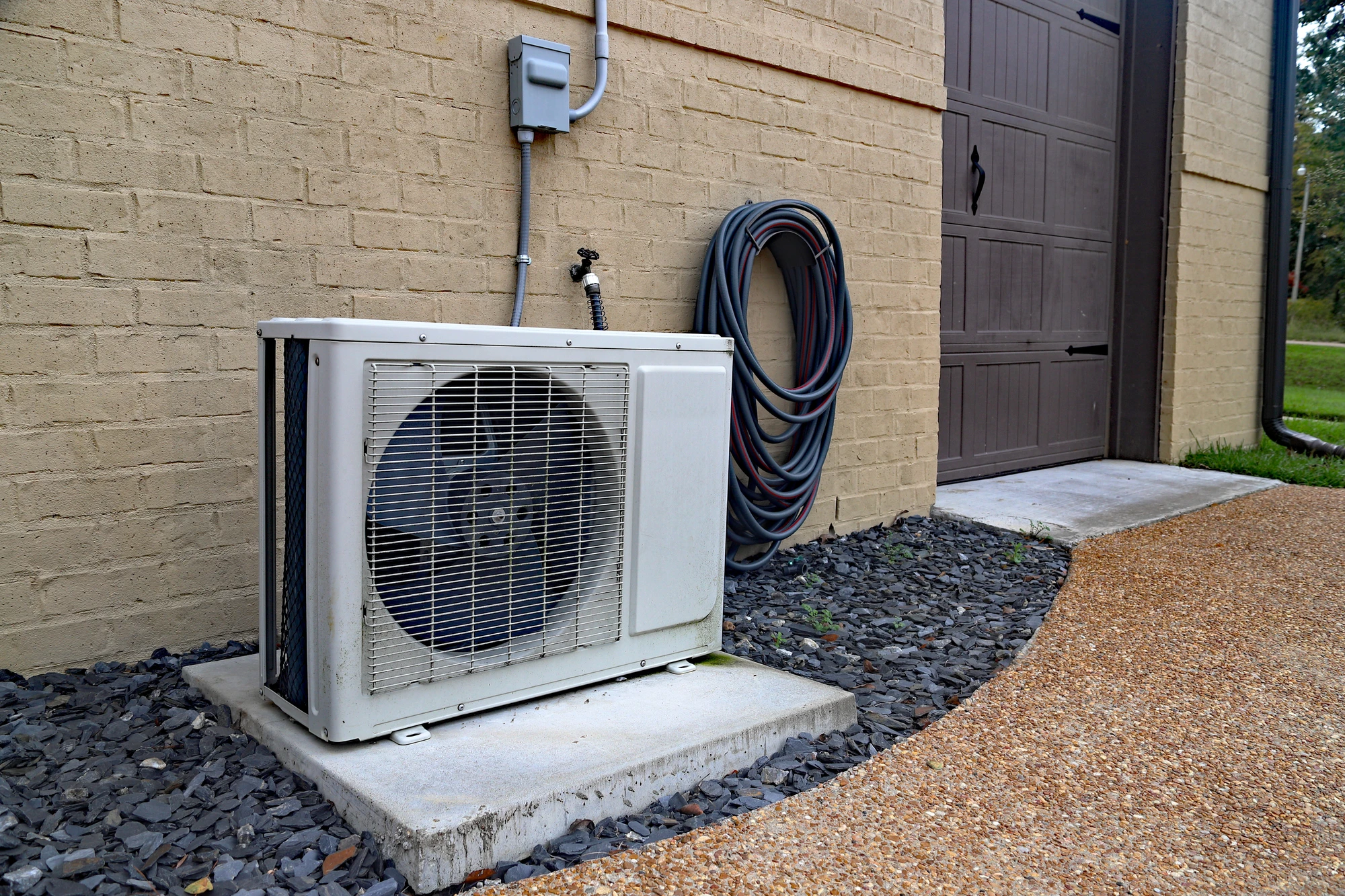 outdoor unit of air conditioning Coral Springs